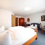 Ξενοδοχείο Roessle 3*